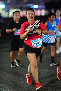 BIB: 1494, 10421
                            <button type="button" onclick="openModal(23200964)" class="btn btn-primary btn-sm float-right btn-popup" data-toggle="modal" data-target=".modal-high-quality">
                        <i class="fas fa-shopping-cart"></i> Add to Cart
                    </button>
                                            <button type="button" onclick="isThisMe(23200964, true)" class="btn btn-success btn-sm float-right btn-popup btn-isme hidden" data-toggle="tooltip" data-placement="bottom" title="นี่คือรูปของคุณใช่ไหม คลิกที่นี่เพื่อเอาเข้าอัลบั้ม">
                        <i class="fas fa-plus"></i> Add to album
                    </button>
                    <button type="button" onclick="isThisMe(23200964, false)" class="btn btn-warning btn-sm float-right btn-popup btn-isnotme hidden">
                        <i class="fas fa-ban"></i> Remove from album
                    </button>